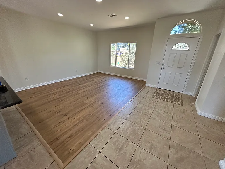 7009 Tait St — Photo 17