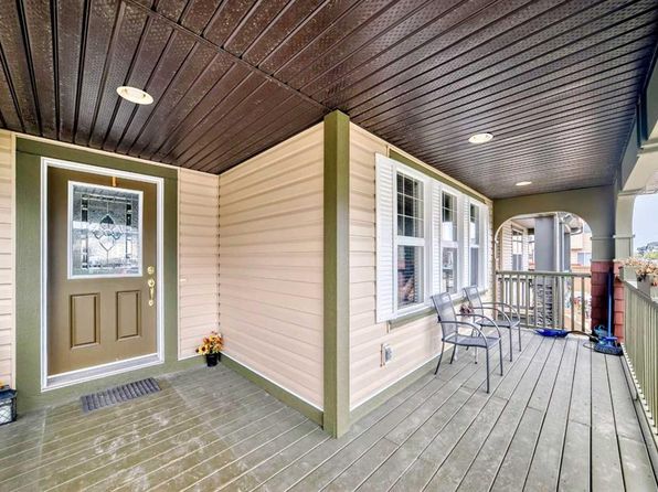 23 N Skyview Springs Rise NE, Calgary, AB T3N 0B2