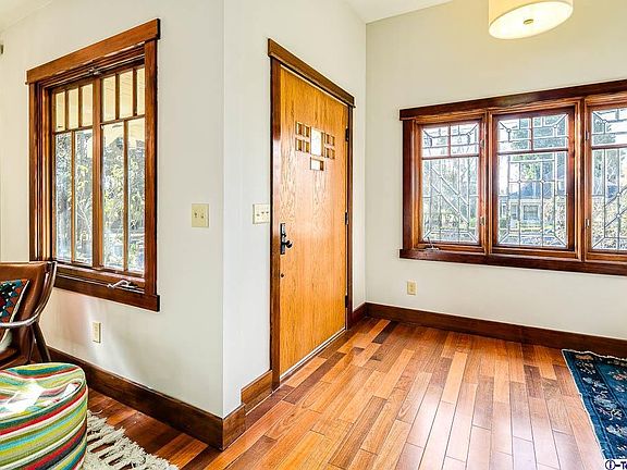 5th image of 1618 Walworth Ave