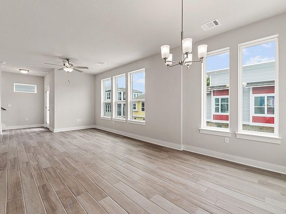 3rd image of 2005 Warely Ln