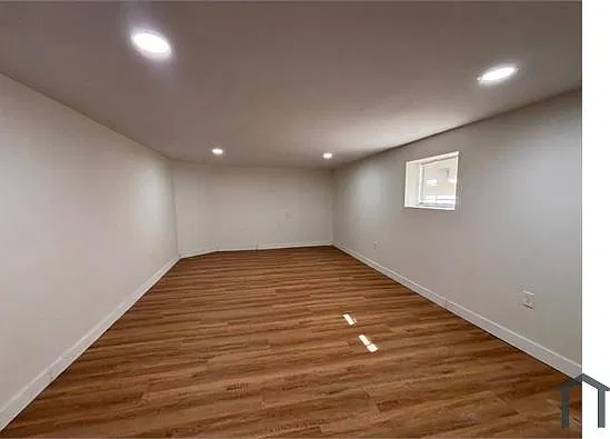 3 bed, $2,200 — Photo 3