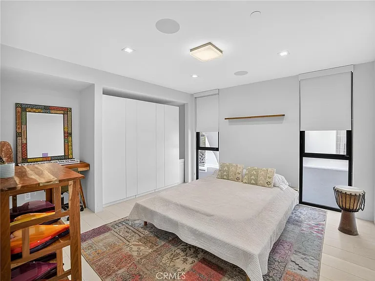 703 N Lucia Ave — Photo 17
