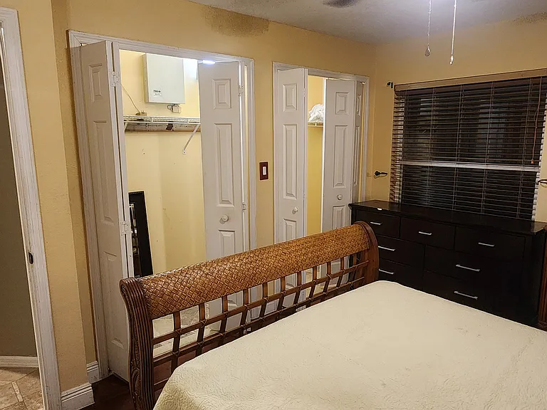 10124 Stanton Ct — Photo 2