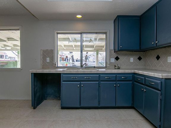 5th image of 17638 Sweetaire Ave
