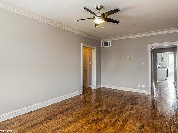 4th image of 3718 W Fullerton Ave #2