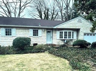 2226 Walnut Ave, Ronkonkoma, NY 11779