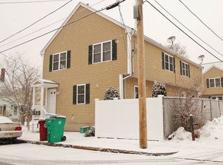 55 W 3rd St #1, Lowell, MA 01850