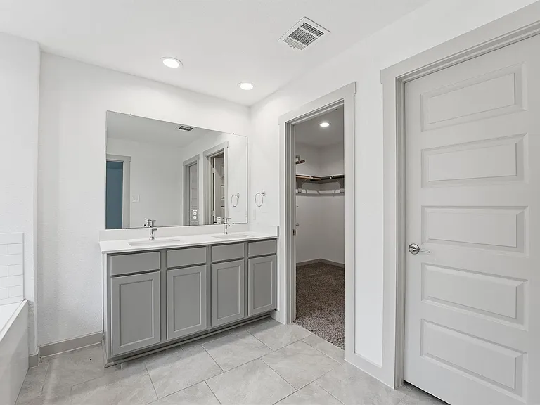 6814 Bradford Terrace Rd — Photo 18