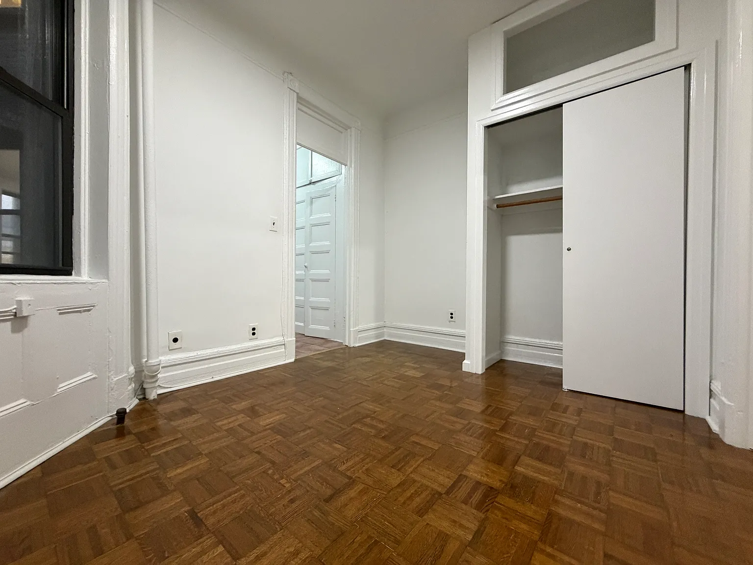 407 East 90th Street — Photo 4