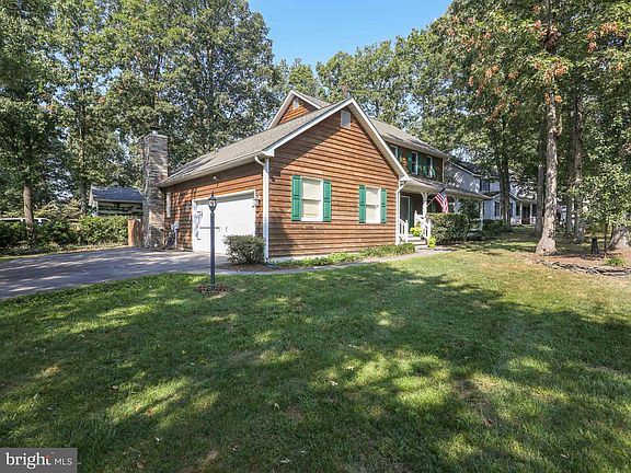 2nd image of 108 Moss Ct