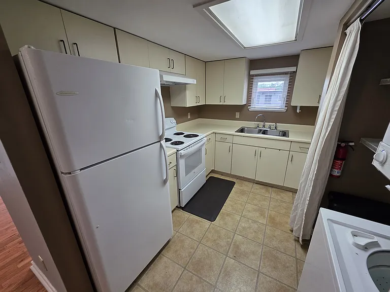 317 Hayden Rd #6 — Photo 8