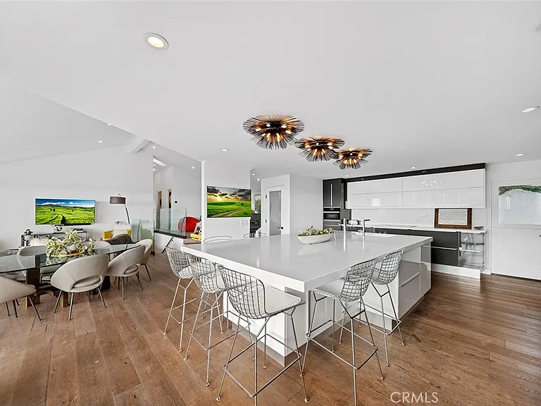 343 Emerald Bay — Photo 11