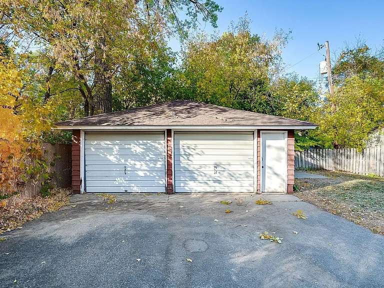 7312 Minnetonka Blvd — Photo 23
