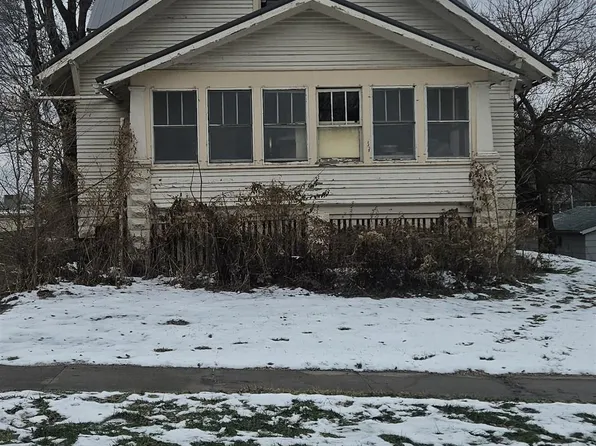 504 N Main St, Fairfield, IA 52556