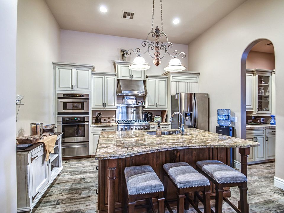KITCHEN 1