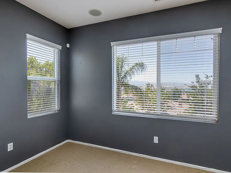 28031 Alta Vista Ave — Photo 21