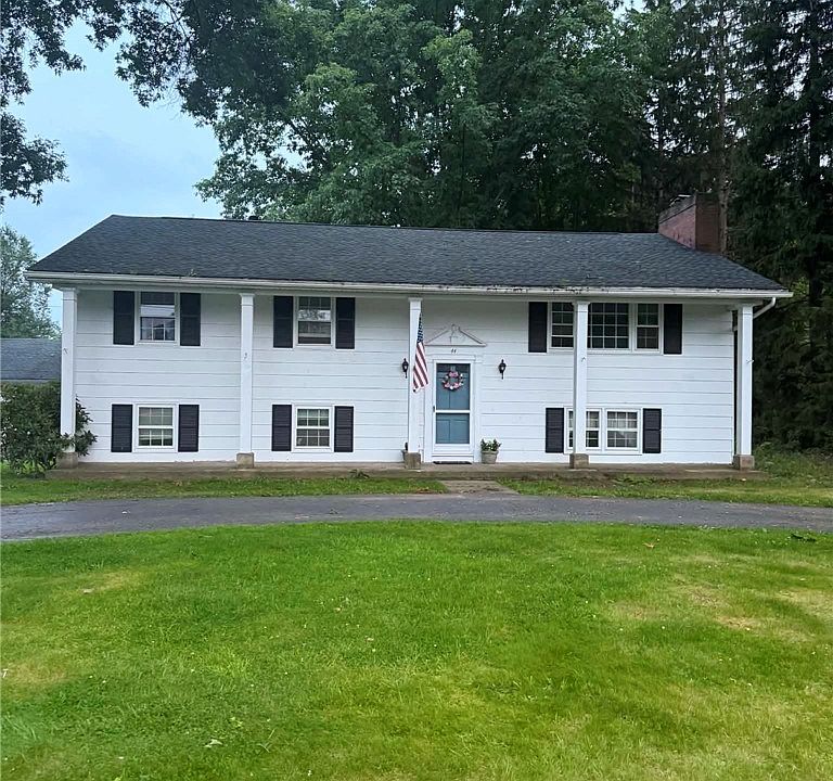 1st image of 44 Valley View Dr