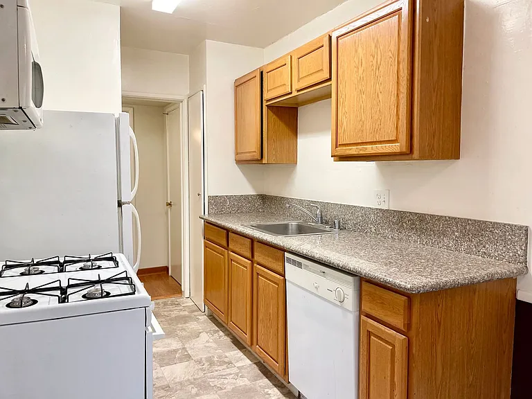 2308 X St — Photo 18