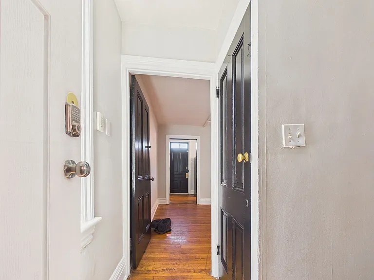 1124 N 3rd Street — Photo 4
