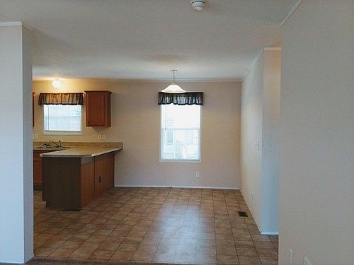 5th image of 3683 Bentwood Cir W