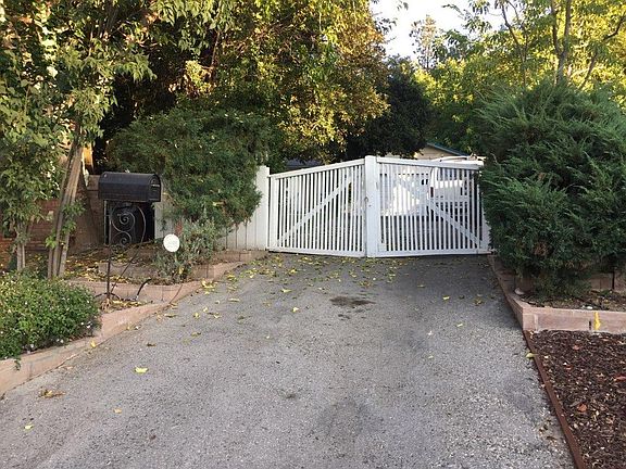 2nd image of 23101 Middlebank Dr