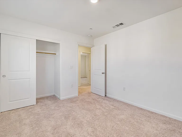 5319 Hames Valley Ln — Photo 30