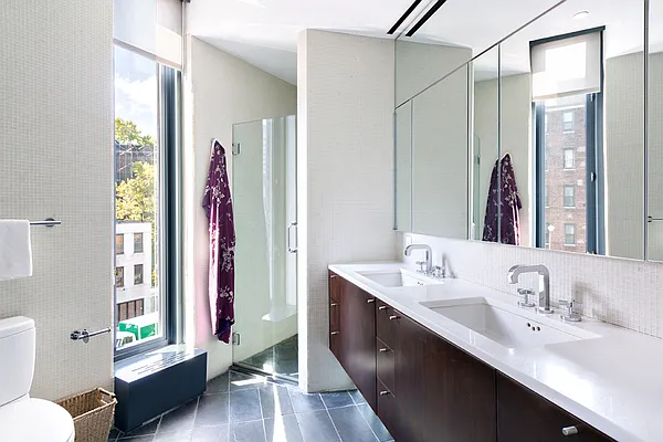 Rented by Compass | media 50