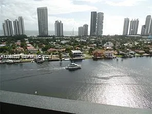 Mystic Pointe Condo No Th — Photo 1