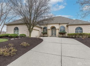 1242 Club View Dr, Centerville, OH