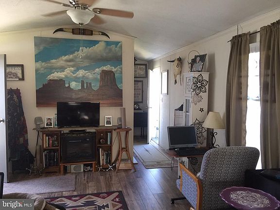 3rd image of 2319 Warren Ave