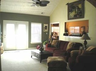 3320 Mintonville Point Dr, Suffolk, VA 23435