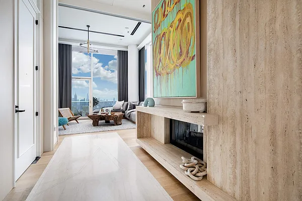 Sold by Sotheby's International Realty | media 16