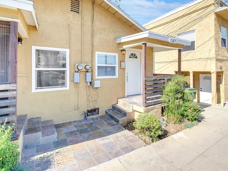 107 S Dacotah St — Photo 12