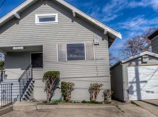4216 Carrington St, Oakland, CA 94601