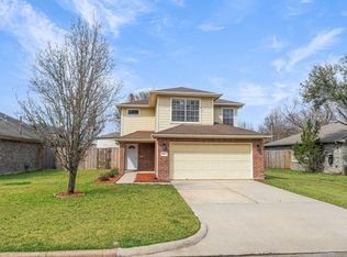 8211 Scarlet Tanager Dr, Humble, TX 77396