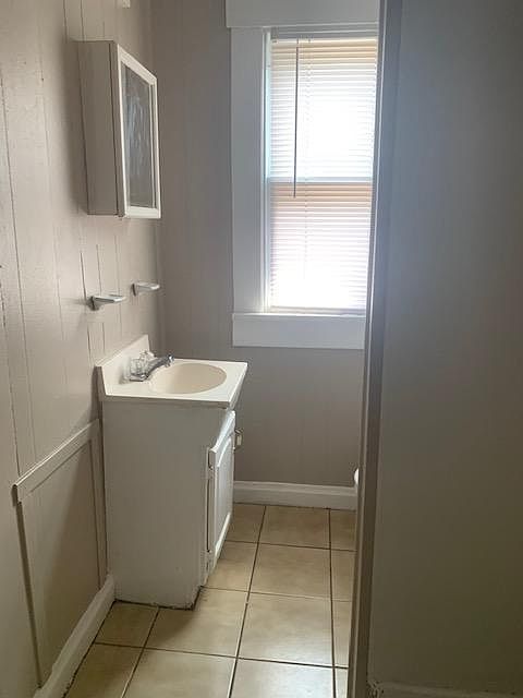 1st image of 91 E Frambes Ave