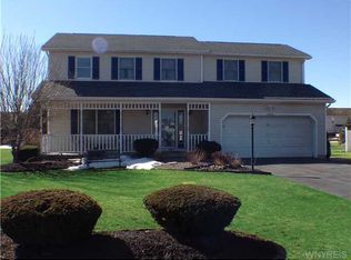 3840 Jarrett Dr, North Tonawanda, NY 14120