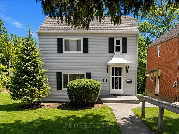 2nd image of 111 Robin St