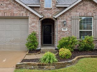 5252 Canfield Ln, Forney, TX 75126