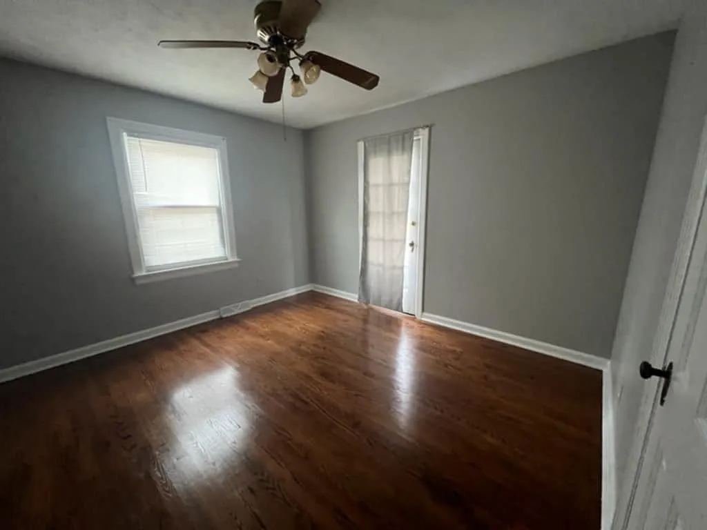 3 bed, 1044 sqft, $1,600 — Photo 3