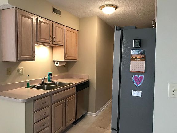 4th image of 509 Aurora Ave Unit 402