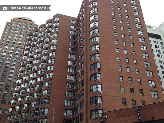 Rented by Compass | media 24