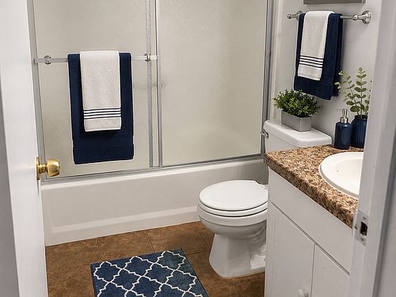 5th image of 2022 E 7th St APT 2