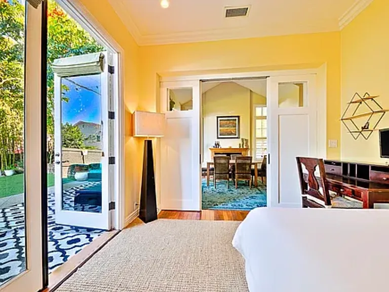 6824 Draper Ave — Photo 3