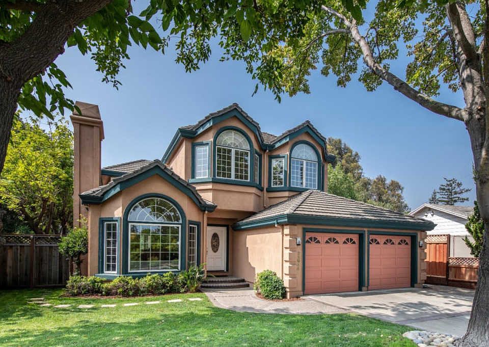 1st image of 22044 San Fernando Ct