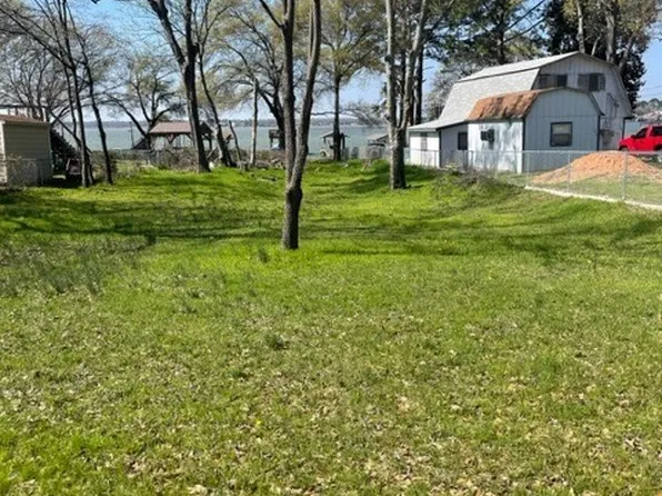 185 Autumn Wood Trl, Gun Barrel City, TX 75156