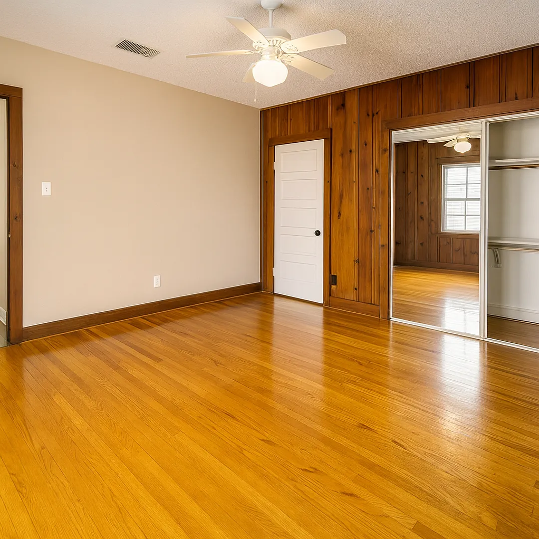 110 E 30th St Unit B — Photo 4