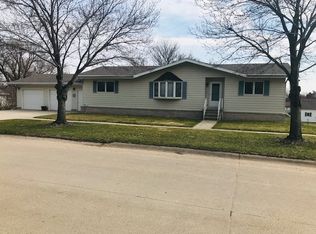 121 N Kimmel St, Osceola, NE 68651