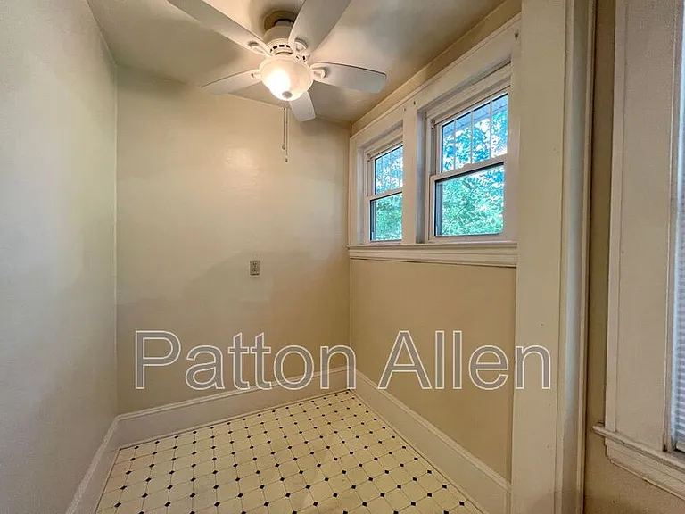 19 Saluda St #4 — Photo 8