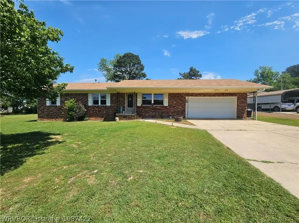 60 D St, Subiaco, AR 72865